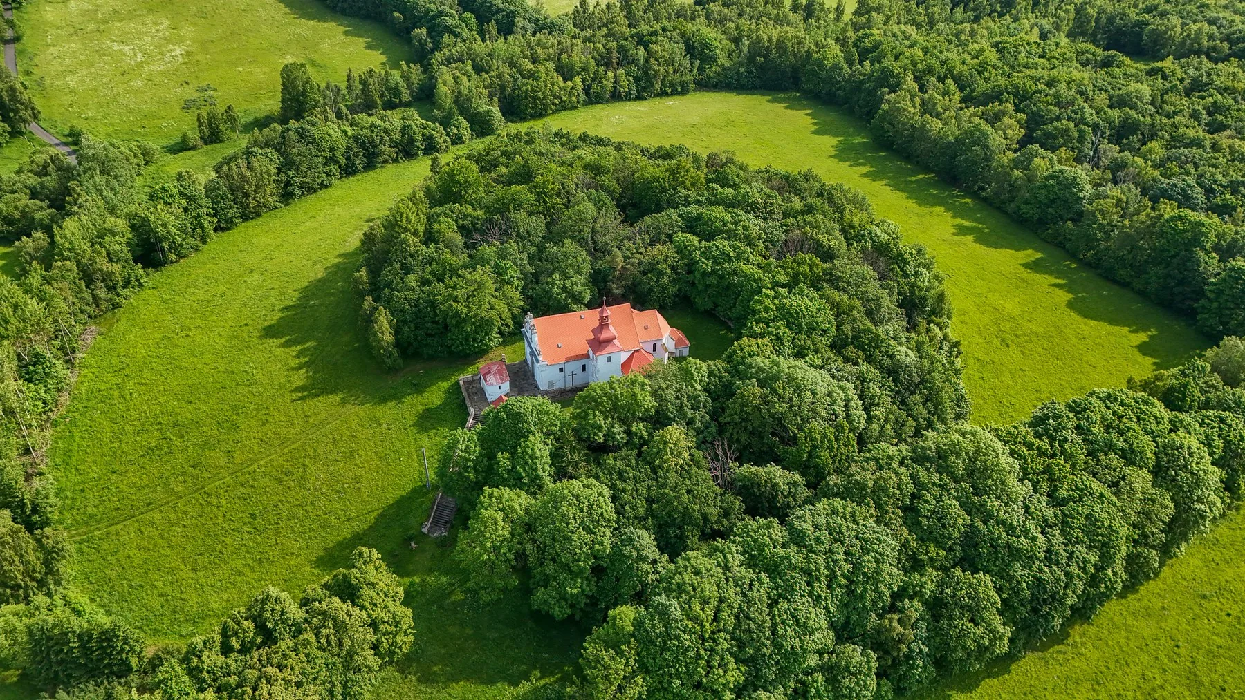Pozemek z výšky dronem — Bílina